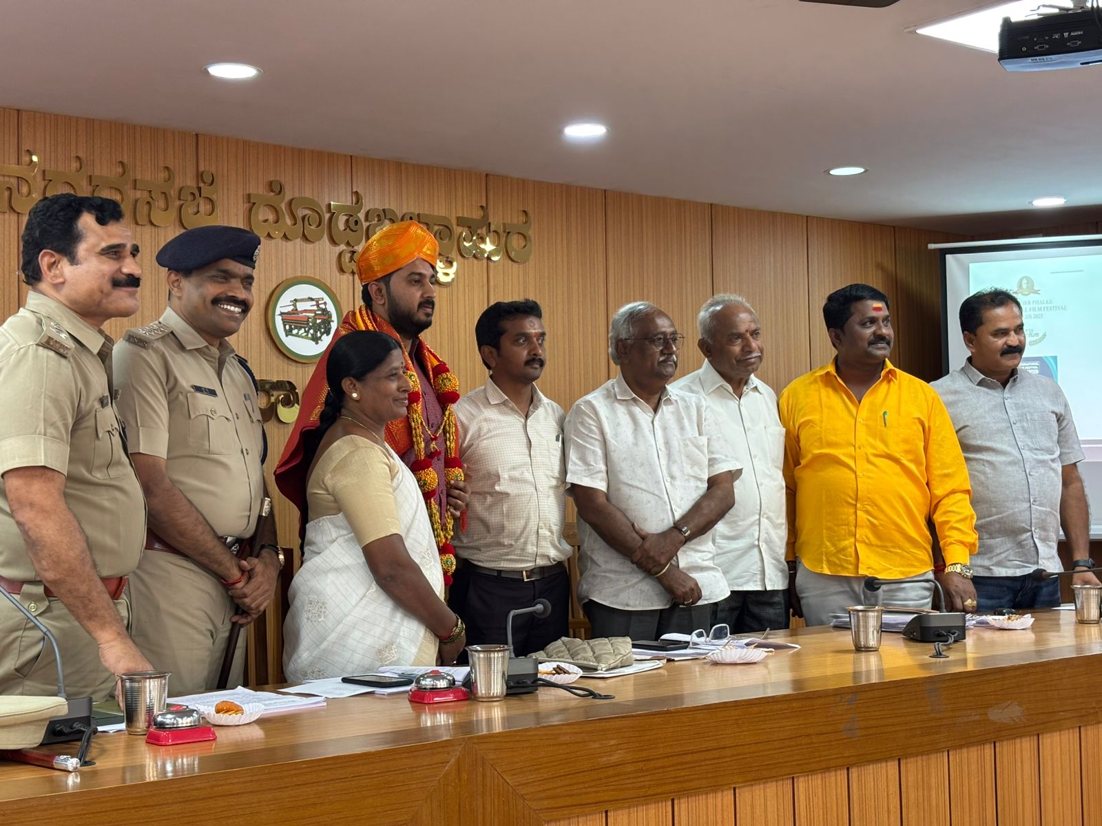 0c821f85-b4c3-4ae4-8277-8059e50d899b